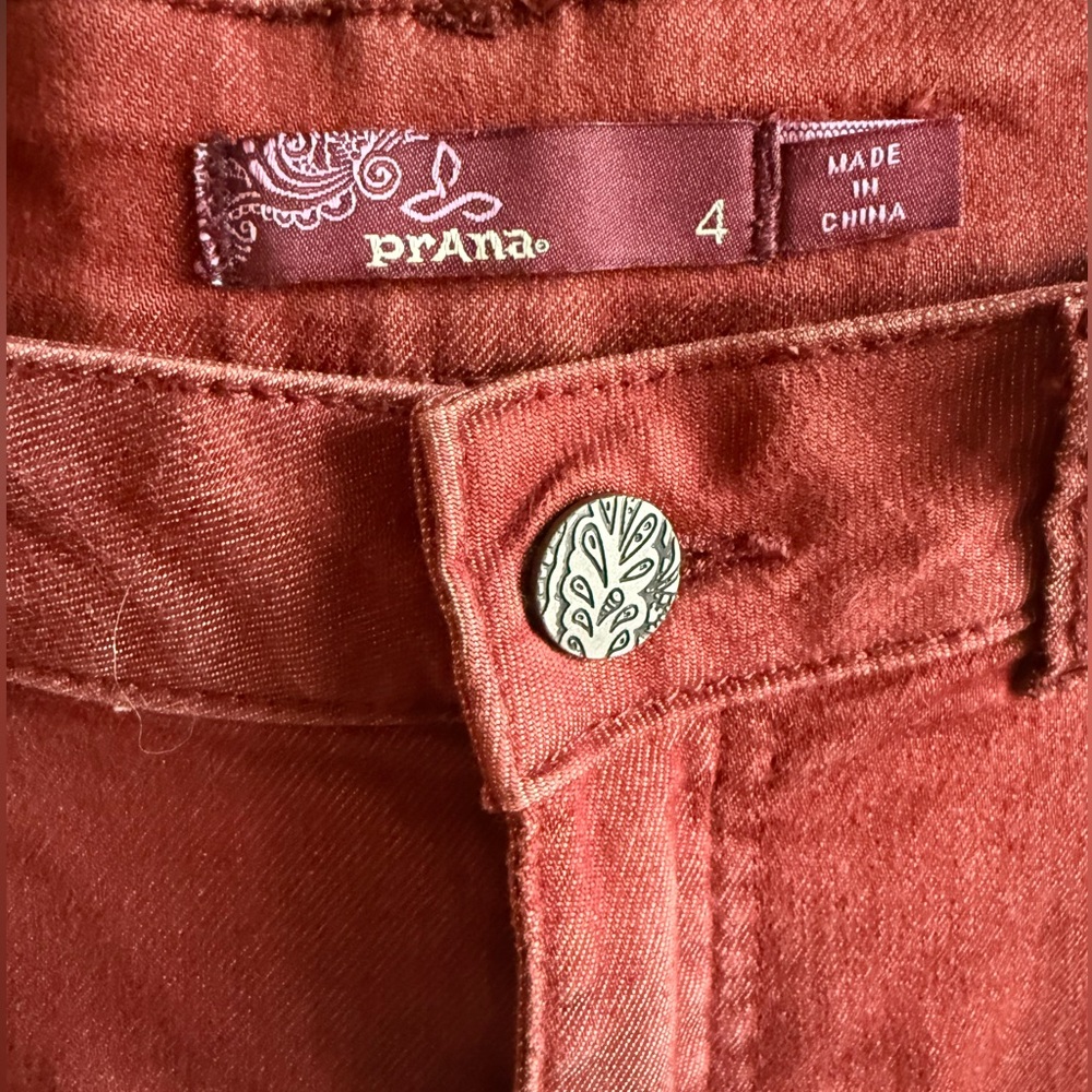 PrAna Women's size 4 Maroon Stretch Lightweight Jeans